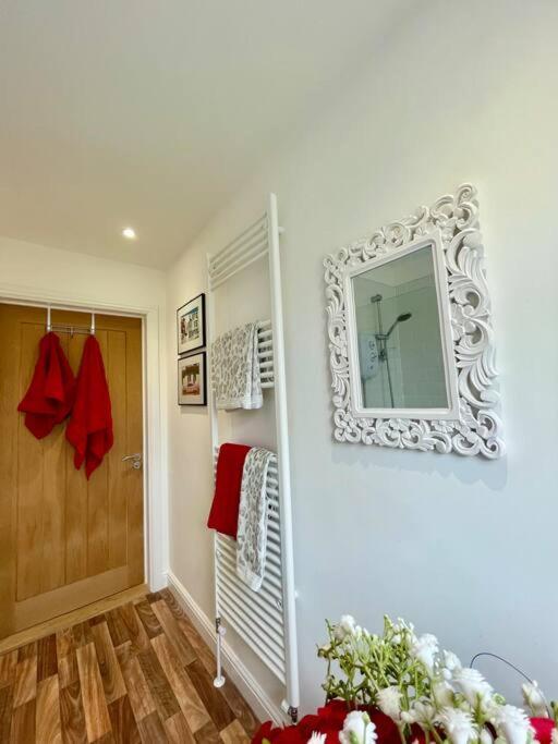 Stylish Boutique Bungalow Felixstowe Exterior photo